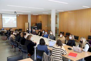Alaquàs reuneix la Mesa Interdisciplinar de Violència de Gènere per a coordinar totes les accions i millorar l’atenció a les dones víctimes