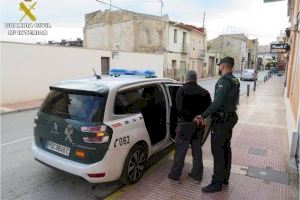 La Guardia Civil detiene a tres trabajadores de un centro de personas con TEA