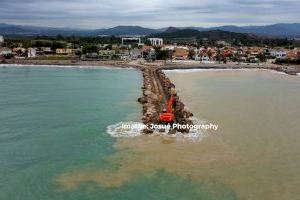 Las obras de construcción de las escolleras para proteger el litoral de Almenara seguirán adelante