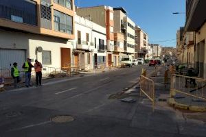 El carrer Santa Natàlia de Nules guanya en accessibilitat en suprimir les barreres arquitectòniques