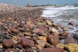 Sagunto organiza una jornada de voluntariado ambiental para limpiar la playa de Corinto