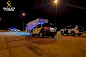 Persecución de película a un camionero borracho que condujo desde Alicante a Alzira por la AP-7