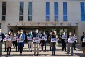 Minuto de silencio en Benidorm por la mujer asesinada la semana pasada en Valencia