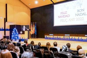 Benidorm entrega los premios del XIII Concurso Escolar de Postales Navideñas al alumnado de Infantil y Primaria