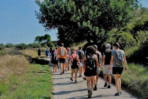 El programa turístic de senderisme “Entre muntanyes” de la Mancomunitat de la Vall d'Albaida tanca una campanya de recuperació