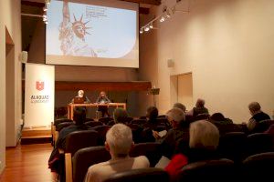 Juli Esteve presenta en el Castell d’Alaquàs el libro ‘La emigración valenciana a los Estados Unidos y Canadá: El sueño americano contra el caciquismo y la filoxera”