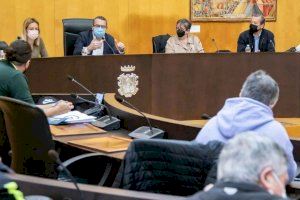 El Ayuntamiento celebra una reunión informativa con el Consejo Vecinal para explicar la campaña #BenidormTeDaMás y maximizar su difusión