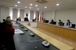 La Mesa de Negociación fue en el salón de Plenos del Ayuntamiento de La Nucía