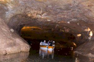 Transición Ecológica emite una evaluación de impacto ambiental favorable para dotar de accesibilidad el recorrido de las cuevas de San José