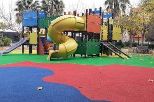 L’Ajuntament de Meliana renova la zona de jocs del parc Silvia Martínez