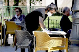 Los hosteleros de Valencia reclaman ampliar las terrazas covid para ayudar a los locales más castigados