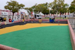 L’Ajuntament de Vinaròs renova el parc infantil de l’avinguda de Castelló