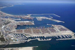El puerto de Valencia quiere convertirse en el punto marítimo de referencia en energías alternativas