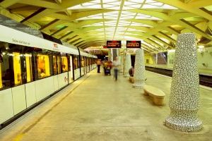 El Ayuntamiento solicita a FGV la normalización lingüística en valenciano de los nombres de las estaciones de metro de la Alameda y Ayora