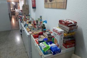La campaña "Llenemos el Belén de Solidaridad" impulsada por la Concejalía de Fiestas de Elche recoge más de 350 kilos de alimentos y productos de higiene