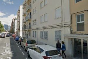 Herido grave un octogenario en el incendio de su vivienda en Valencia