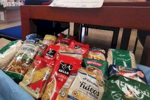Las Bibliotecas Municipales de Burjassot recogen 208 productos de comida no perecedera dentro de su campaña de “Lectura solidaria”
