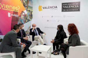 El departamento de Turismo se reúne con la Diputación de Valencia y empresas especializadas en FITUR