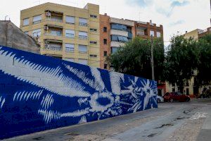 Torrent luce un mural del I Certamen de Arte Urbano Encarna Jiménez