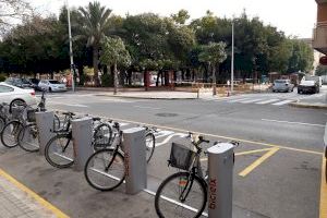 Movilidad Sostenible pone en marcha en El Toscar la estación número 53 de Bicielx