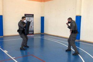 Callosa acoge un curo de formación y autodefensa para los agentes de Policía