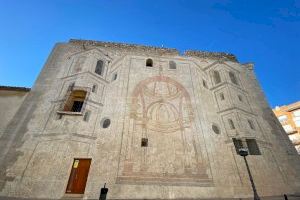 La Diputación de Castellón cofinancia la recuperación de las pinturas artísticas de la fachada norte de la iglesia de Vinaròs
