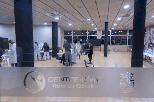 Gandia cedeix el Centre Cívic de Roís de Corella per continuar avançant en el procés de vacunació contra la COVID