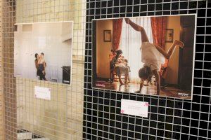 Las Clarisas acoge una exposición fotográfica de la asociación La Mama d’Elx para visibilizar la lactancia materna