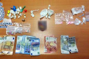 Sis detinguts per traficar amb drogues a l'interior d'una coneguda discoteca after-hour d'Alacant