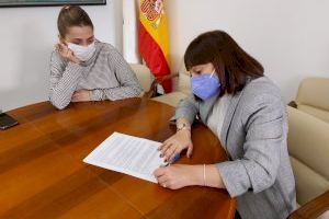 L’alcaldessa de Canals, Mai Castells, junt amb els experts  demanen a Salut Pública l’ús controlat del cloretil