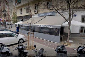 Dos ferits després de caure el fals sostre d'una coneguda cafeteria de Russafa en València