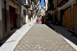 Finalitzen les obres d’urbanització del carrer Zaporta