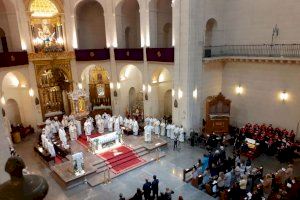 El obispo Jesús Murgui se despide de Orihuela-Alicante dando las gracias a todos los fieles