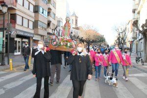 Benicàssim celebra la festividad de Santa Águeda con la tradicional romería