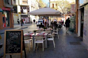 Quejas vecinales en Valencia por las terrazas: piden que se limiten hasta garantizar el descanso vecinal