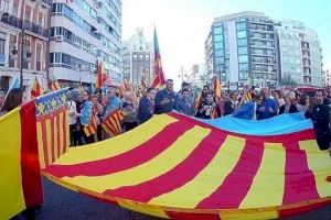 “Somos valencianos y españoles, no catalanes”: la sociedad valenciana se manifiesta contra los "Països Catalans"