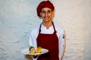 Un jove cuiner de Castelló competeix a nivell nacional amb la carxofa de Benicarló i el llagostí de Vinaròs