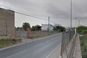 Quatre persones resulten ferides en el xoc entre dos vehicles a Castelló