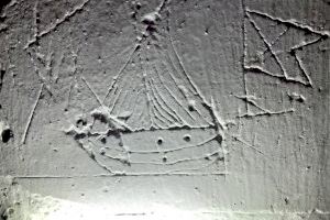 Sorprenent: Troben grafits del segle XVIII en una parròquia en restauració de Canet d'En Berenguer