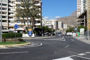 El Ayuntamiento de la Vila Joiosa firma la recepción de las obras de accesibilidad y pavimentación de la avenida Mariners de la Cala