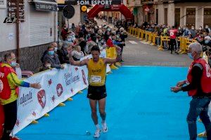 Jesús Gomar (CA Safor Teika) guanya la Volta a Peu a la Font d’en Carròs