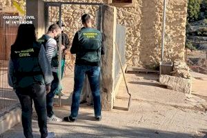Dos detenidos en Alicante por estafar con la compra de móviles a través de Wallapop