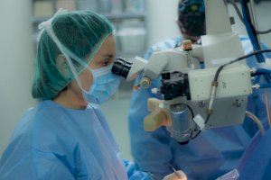 Fisabio-Oftalmología Médica bate su récord al hacer 181 trasplantes de córnea en 2021