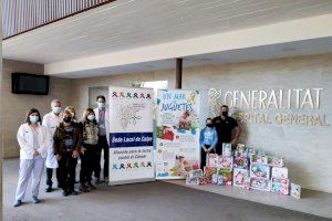 La Asociación “Alicante para la lucha Contra el Cáncer” dona juguetes para los niños y niñas ingresados en el Hospital General Universitario de Elche