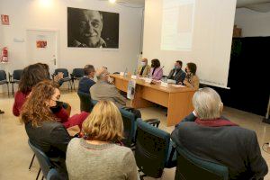 La Universitat d’Alacant ret homenatge pòstum a la professora M. Ángeles Ayala amb un llibre in memoriam