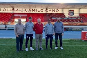 Santi Denia visita el Estadi Olímpic para los partidos de España sub 19