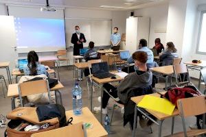 El Ayuntamiento de la Vall d’Uixó forma a 10 jóvenes en un taller de empleo de informática y diseño web