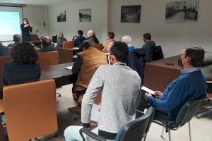 Ajuntament de Castelló i Consell congreguen a 26 persones en el curs de citricultura ecològica