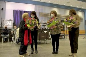 Més de 160 ames de casa d'Oliva celebren el Dia Internacional de la Dona amb un dinar i un concert organitzat per la regidoria d'igualtat