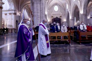 El cardenal Cañizares preside  en la Catedral una misa por el Día del Seminario